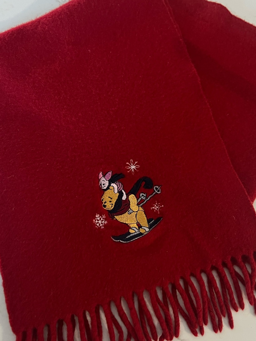 Vintage Disney Store Winnie the Pooh Piglet Skiing Lambswool Scarf Scotland